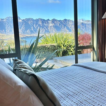 Bespoke Stay & Lake Views! Queenstown Buitenkant foto