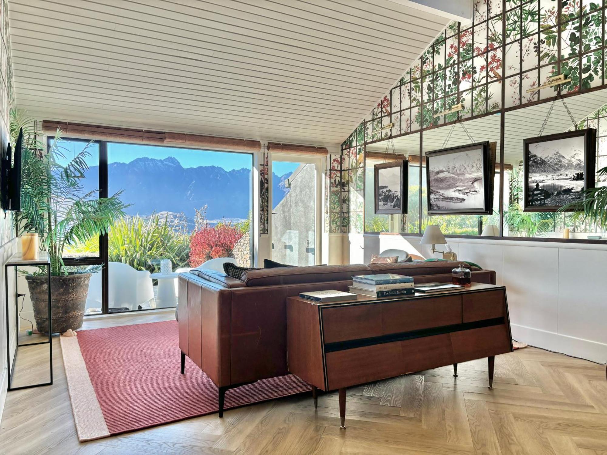 Bespoke Stay & Lake Views! Queenstown Buitenkant foto