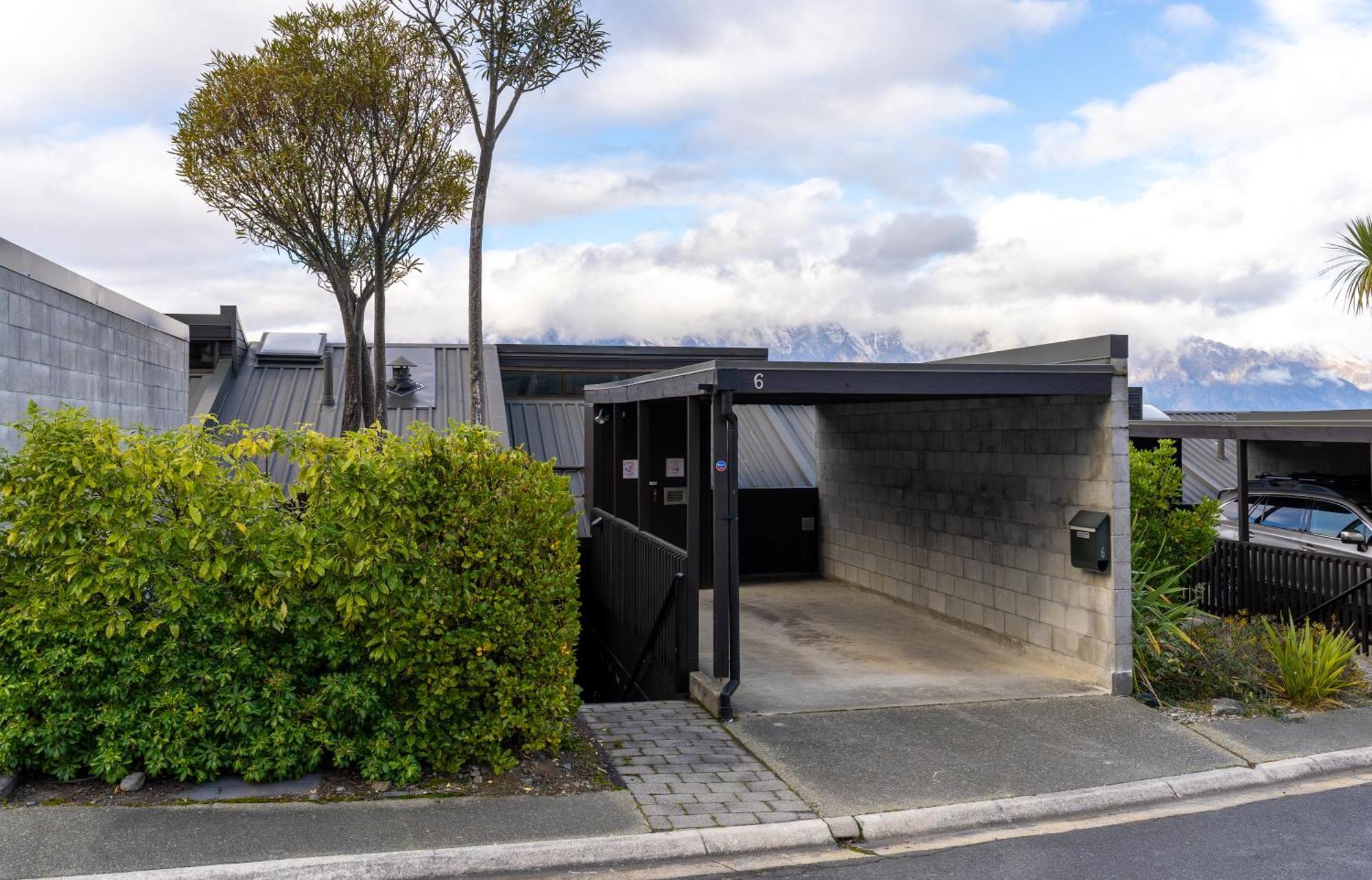 Bespoke Stay & Lake Views! Queenstown Buitenkant foto